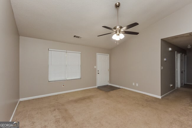 Building Photo - 117 Star Lake Dr