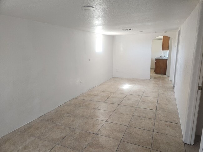 Photo - Downtown 3 bedroom House