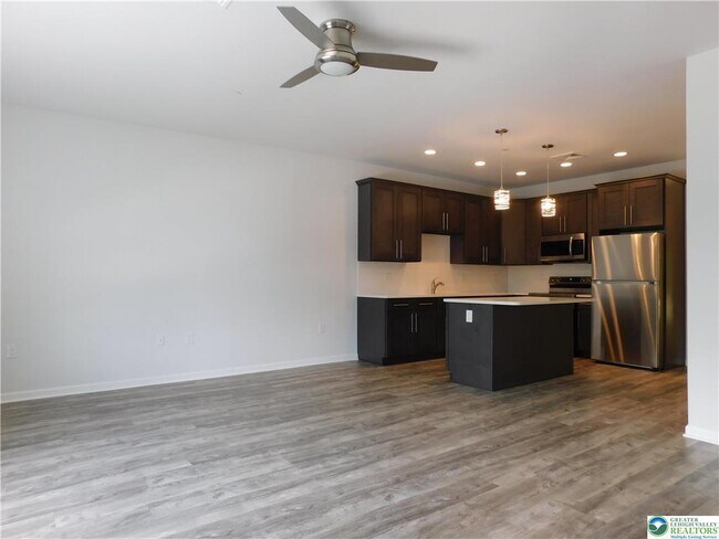 Foto del edificio - 2321 Linford St