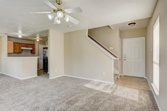 Building Photo - 822 Richview Dr