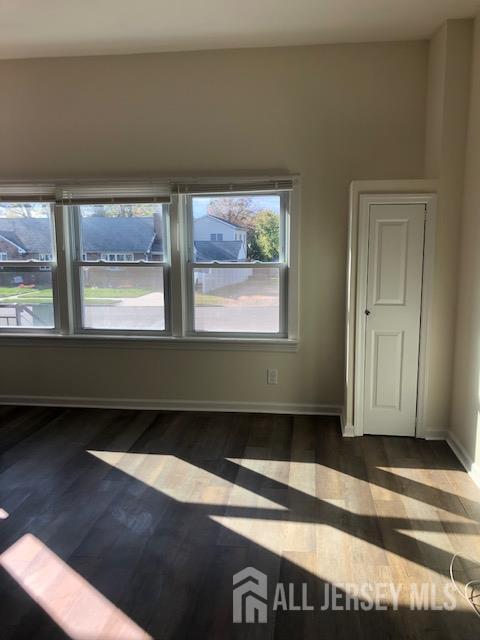 Foto del edificio - 100 Albert Ave