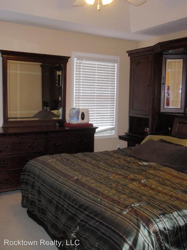 3 Br 5 Bath House 1123 Nathan Hale Court For In Building Photo 3 Br 5 Bath House 1123 Nathan Hale Court