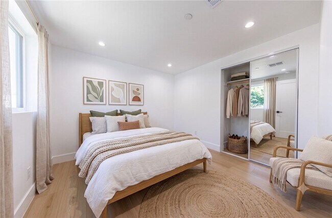 Foto del edificio - 1332 S Longwood Ave