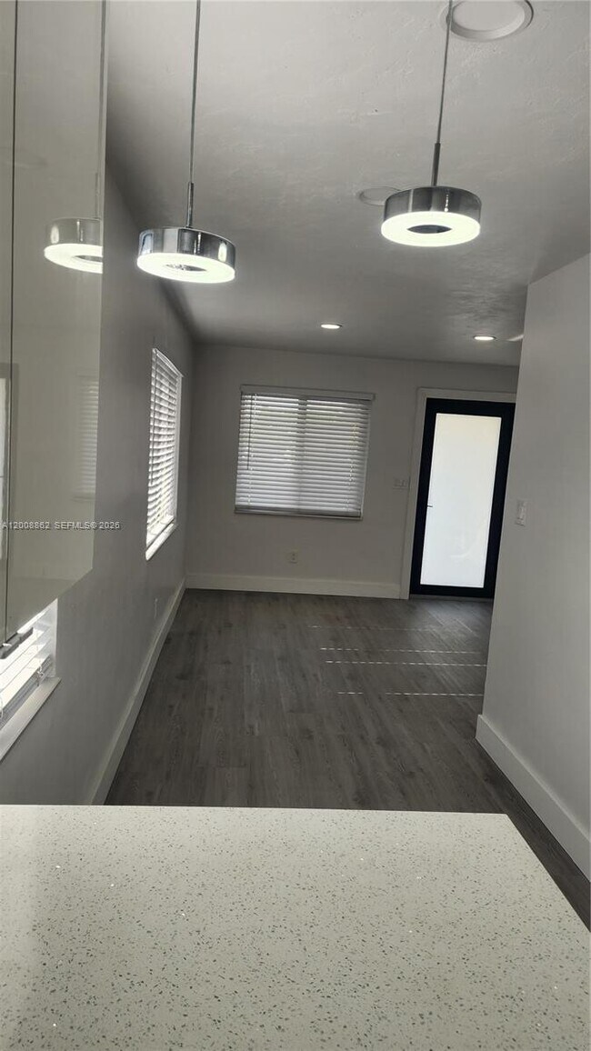Foto del edificio - 8701 SW 36th St