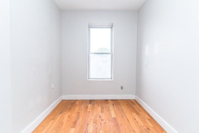 Foto del edificio - 1175 Bedford Ave