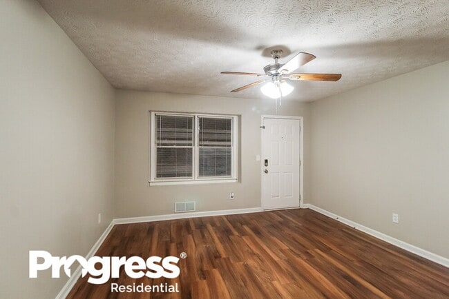 Foto del edificio - 3286 Brownlee Ln SW