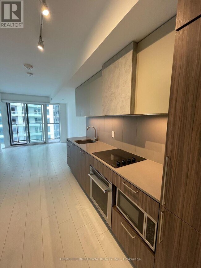 Building Photo - 19 Western Battery Rd