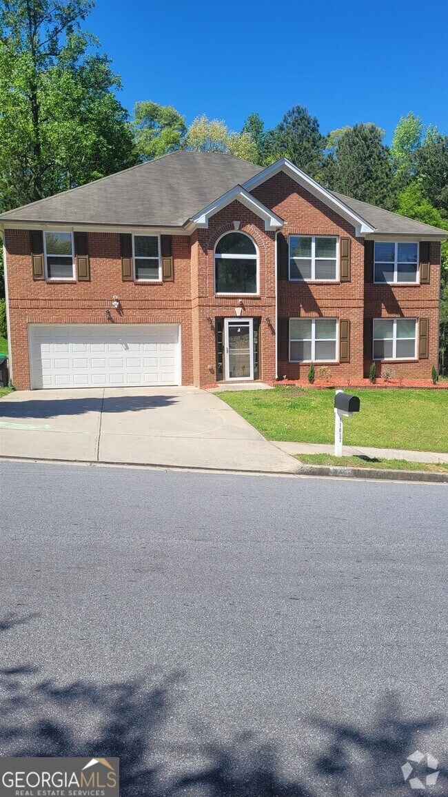 New The Overlook At Southwood Apartments under 2,000 Hampton, GA 3