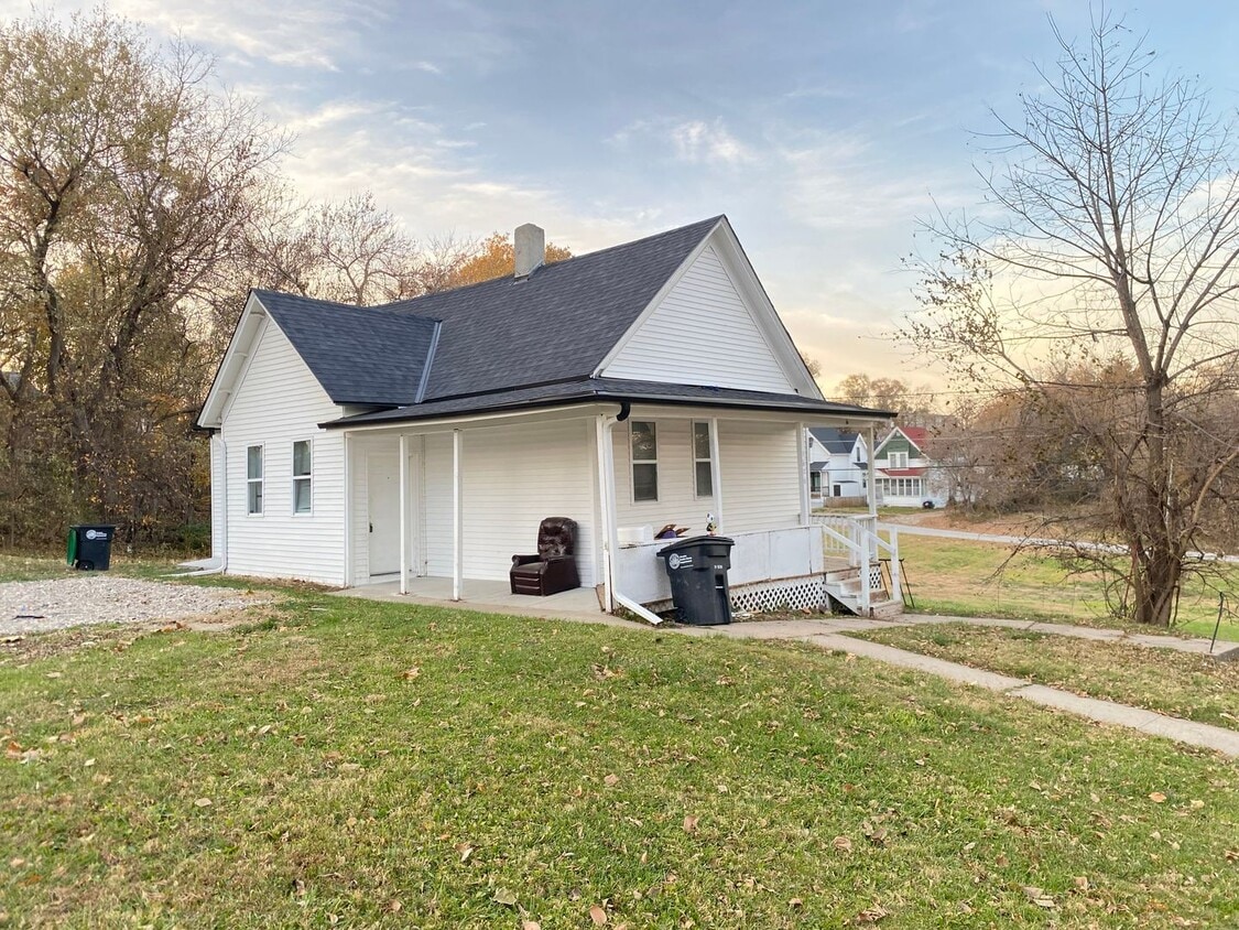 3 bed 1 bath - 3 bed 1 bath