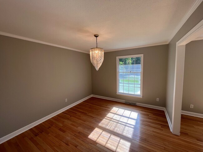 Foto del edificio - 1148 Pine Knolls Rd