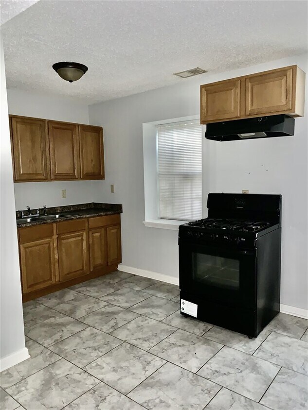 Foto del edificio - 42 N Claybrook St