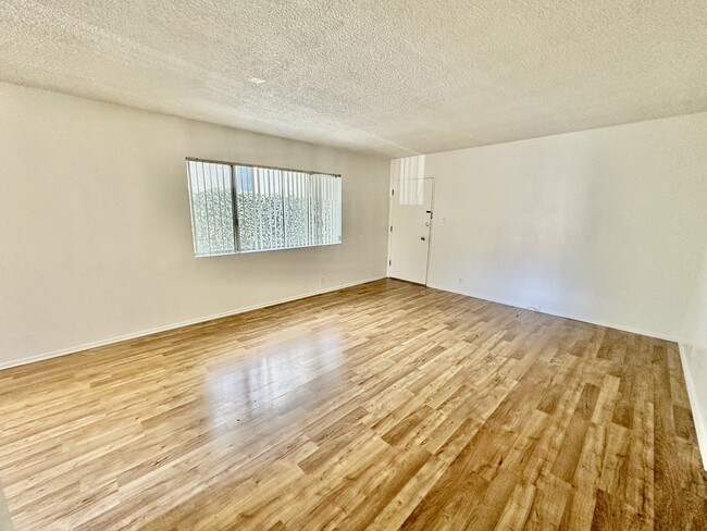 Building Photo - 4325 Dixie Canyon Ave