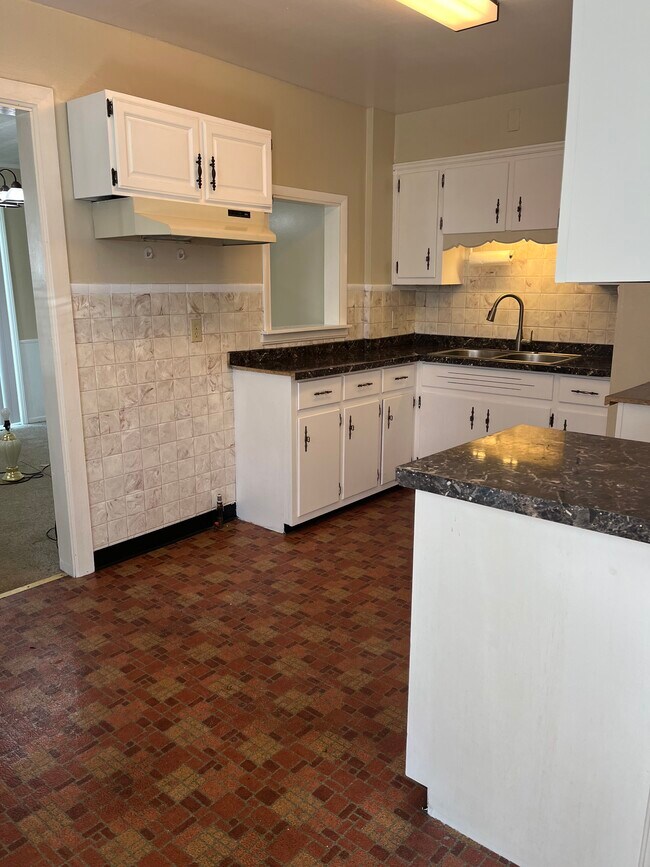 Foto del edificio - 174 S Edgehill Ave