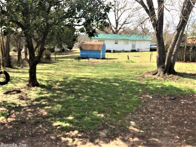 Foto del edificio - 612 N Border St