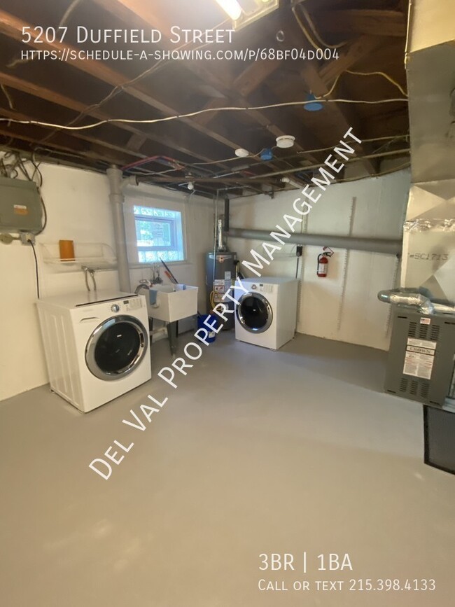 Foto del edificio - Modern 3-Bedroom Home in Frankford area is...