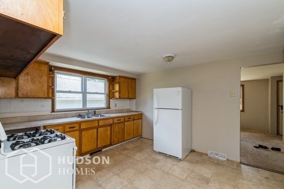 Building Photo - Now Available! 5 Wyandotte St, Depew NY 14043