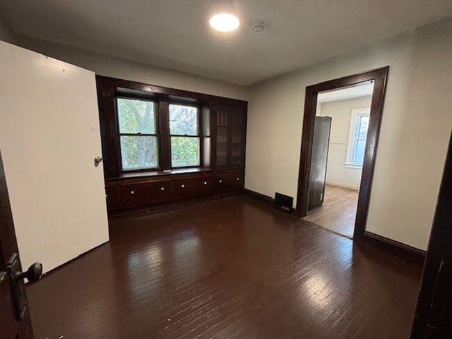 Building Photo - Classic 1928 Goodyear Heights charmer—fire...