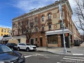 Building Photo - 8-17 Onderdonk Ave