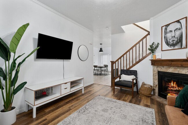 Foto del edificio - Gorgeous Draper Home! Now Leasing!