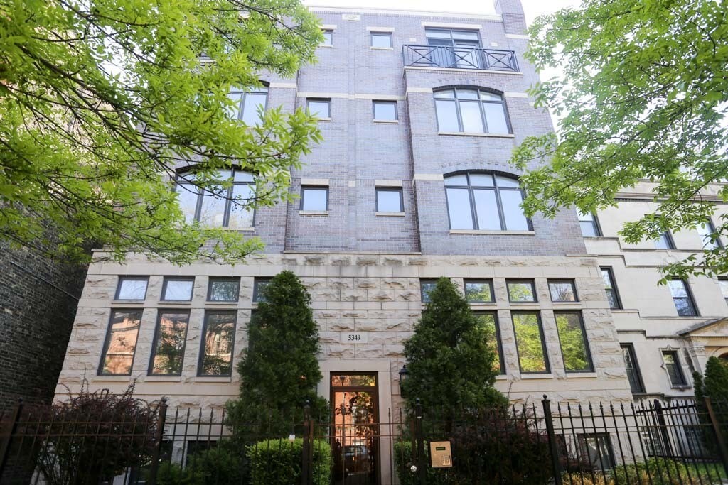 Foto principal - 5349 N Kenmore Ave