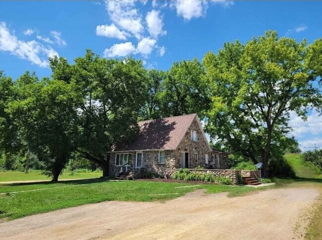 Foto del edificio - 802 Le Hillier St