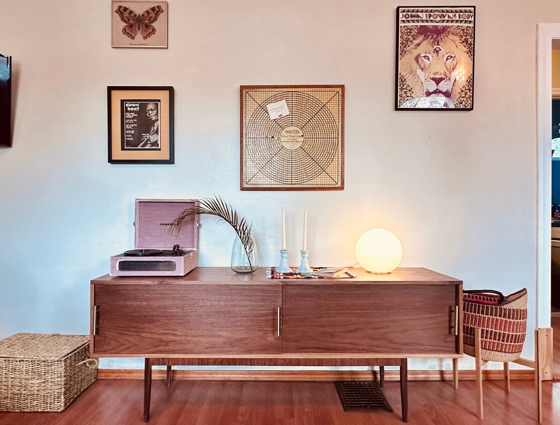 Foto principal - 1055 NE 58th Ave