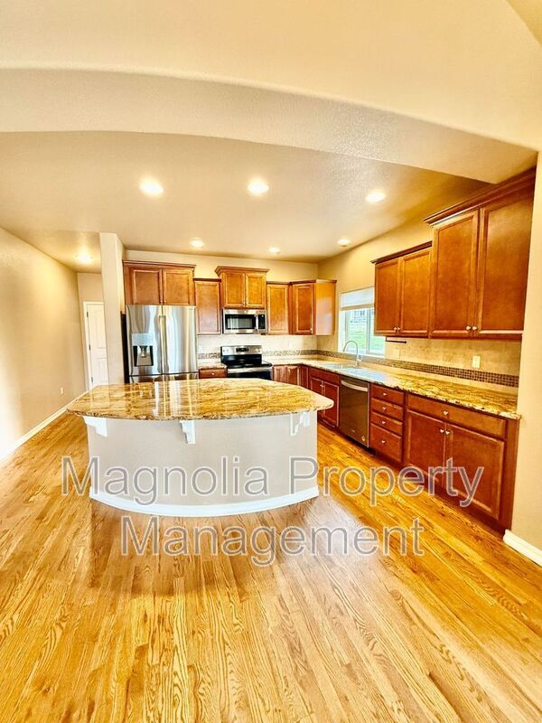 Building Photo - 9916 Wolf Lake Drive