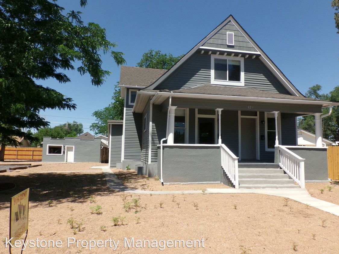 Primary Photo - 823-825 Brown Ave