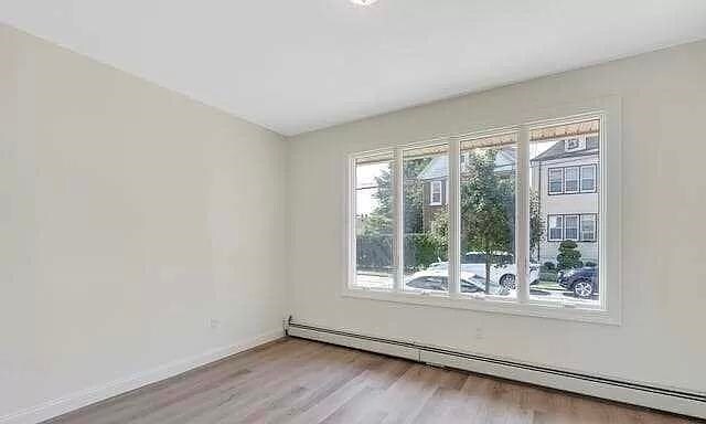 Building Photo - 453 Banta Ave