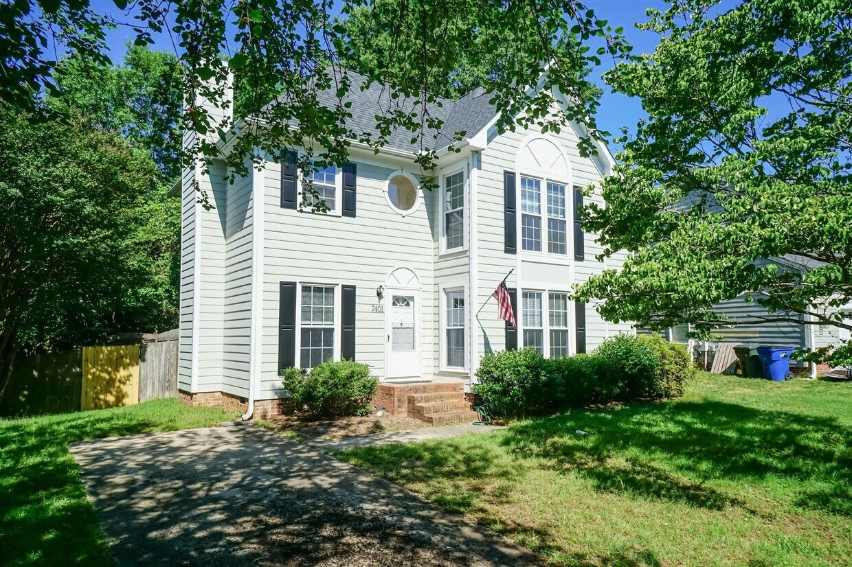 Primary Photo - Three Bedroom Home!