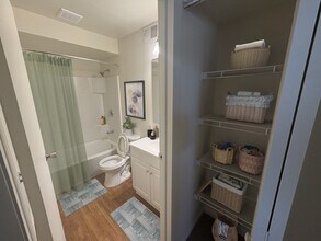 Building Photo - Rivers Edge Apartments and Townhomes