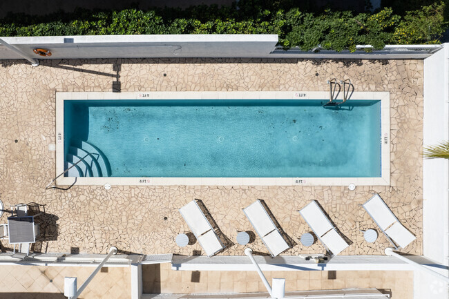 Piscina - Lofts at South Beach