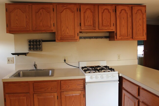 Building Photo - 17 Manns Ct