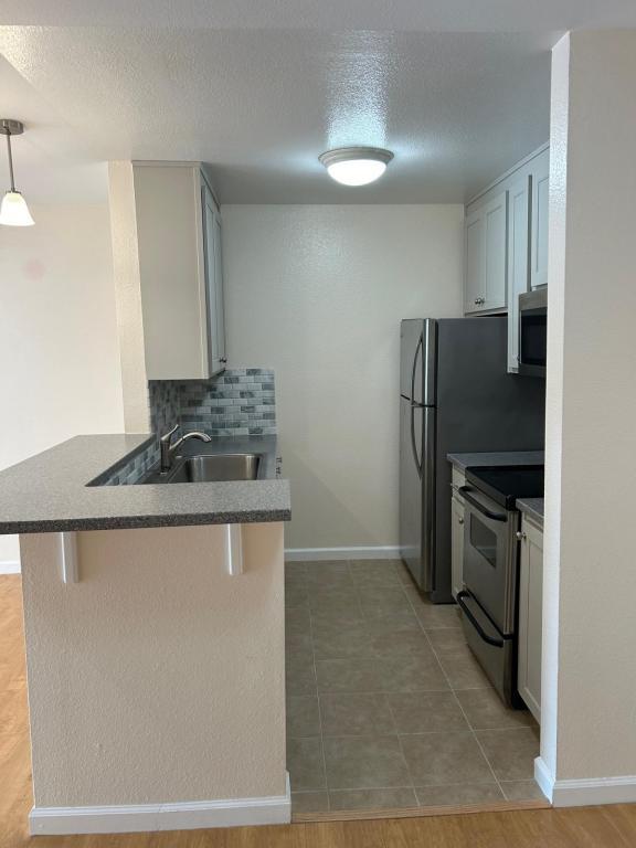 Building Photo - 361 Half Moon Ln #313