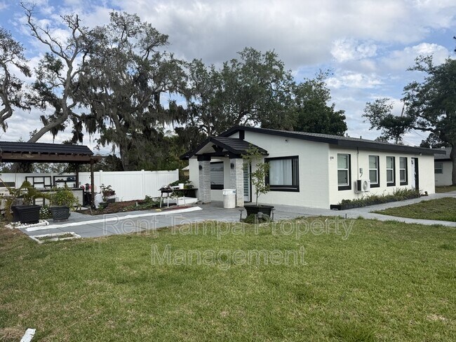 Foto del edificio - Neptune Drive - 1154 A