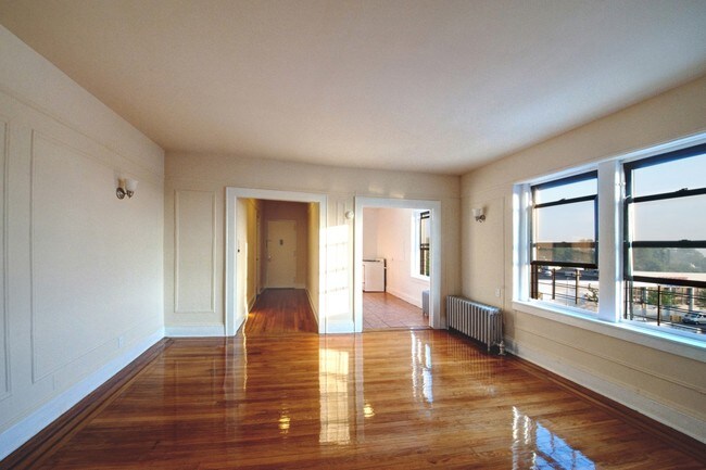 Building Photo - 93-23 218th St