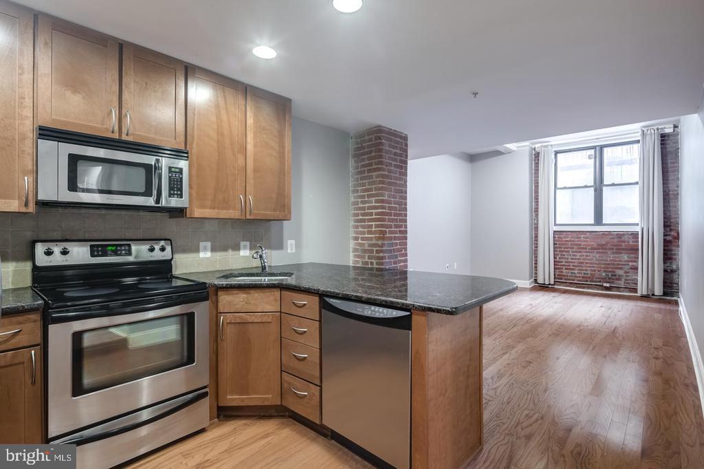 Foto principal - 1100 S Broad St