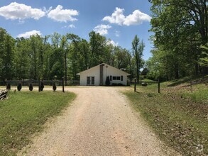Building Photo - 814 CR 450