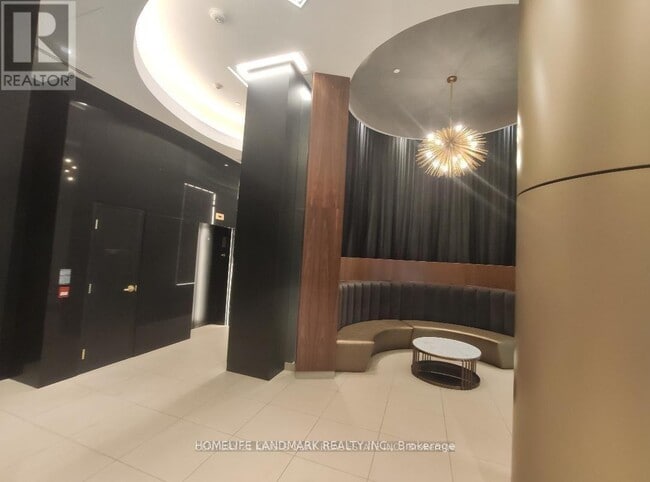 Building Photo - 99 John St