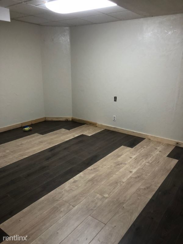 Building Photo - 1705 W Tenth Ave