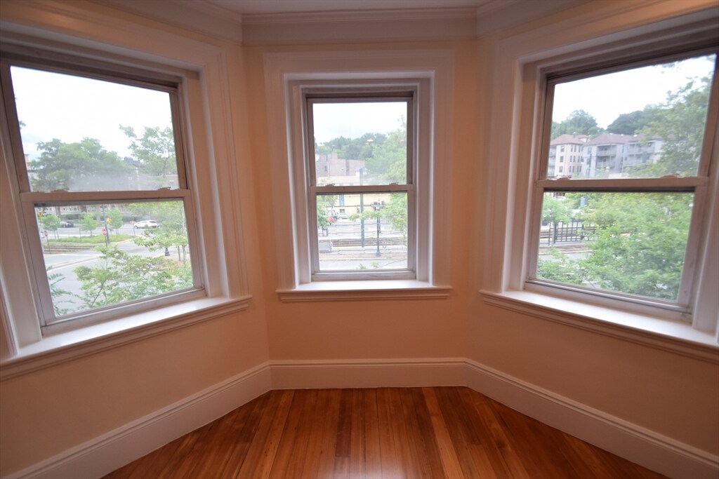 Foto principal - 1619 Beacon St