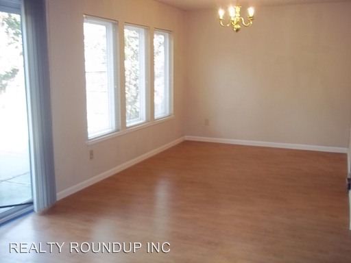 Building Photo - 4263 Chinquapin Way