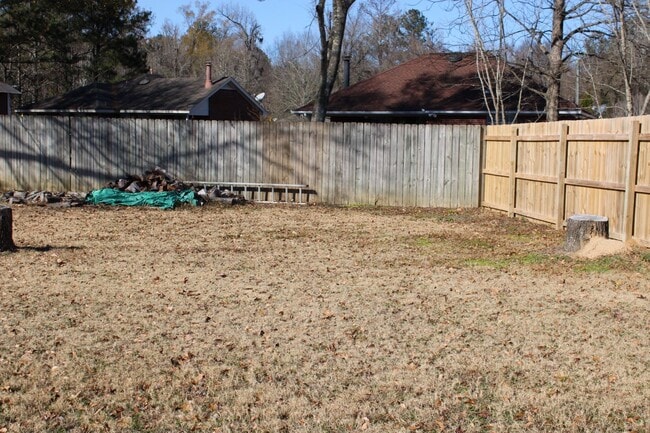 Building Photo - Home for rent in Wynbrook