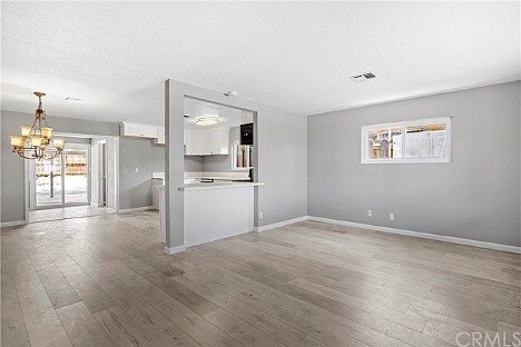 Living - 66796 Granada Ave