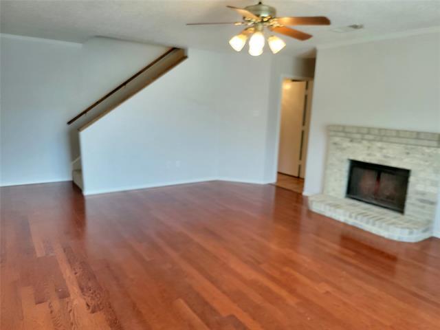 Foto del edificio - 1722 Creekpoint Dr