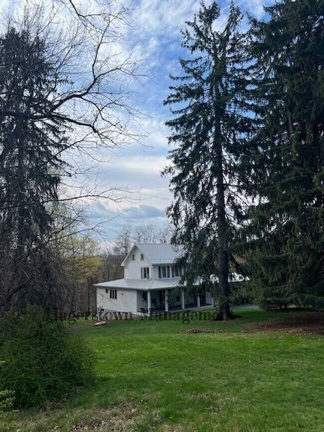 Foto del edificio - Beautiful Home in Blue Ridge Summit