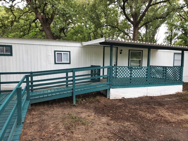 Building Photo - 108 Owens Cir