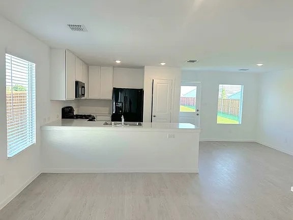 Building Photo - 11329 Rodeo Dr