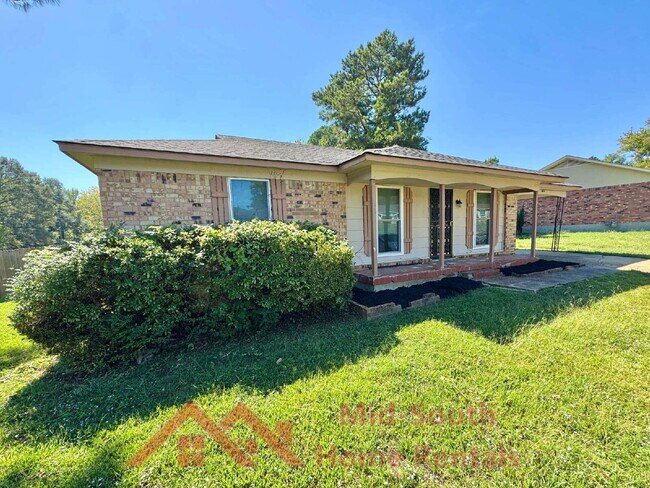 Building Photo - 1185 Deer Trail Ln