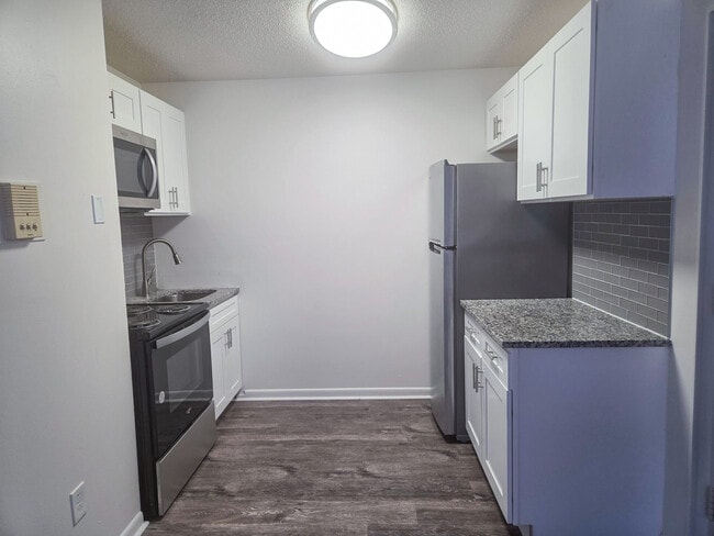 Foto del edificio - Parkway Manor Apartment Homes